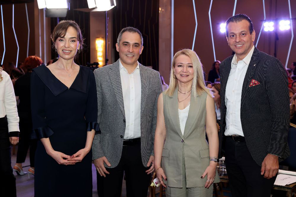 Ebru Şinik Sibel Yıldız ve Eralp Arslankurt IV. Wellbeing Konferansı'nda