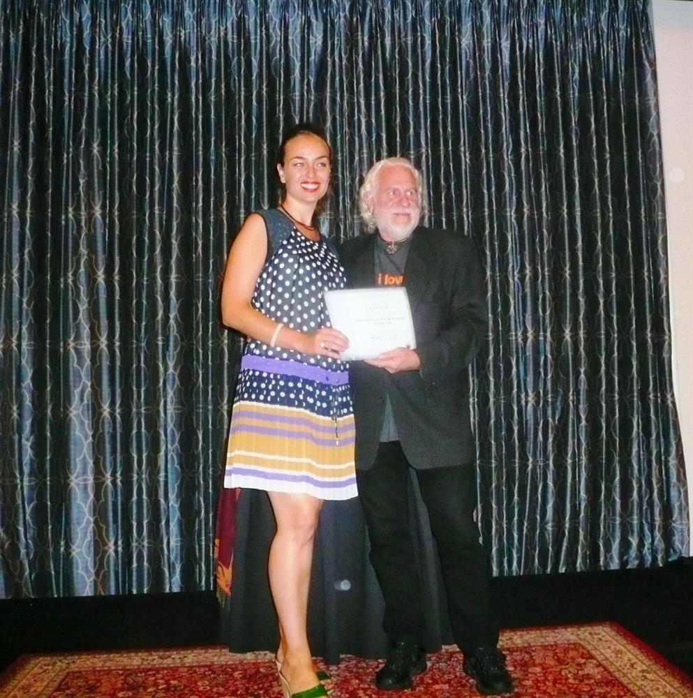 davidji and Ebru Şinik during a meditation and wellbeing event