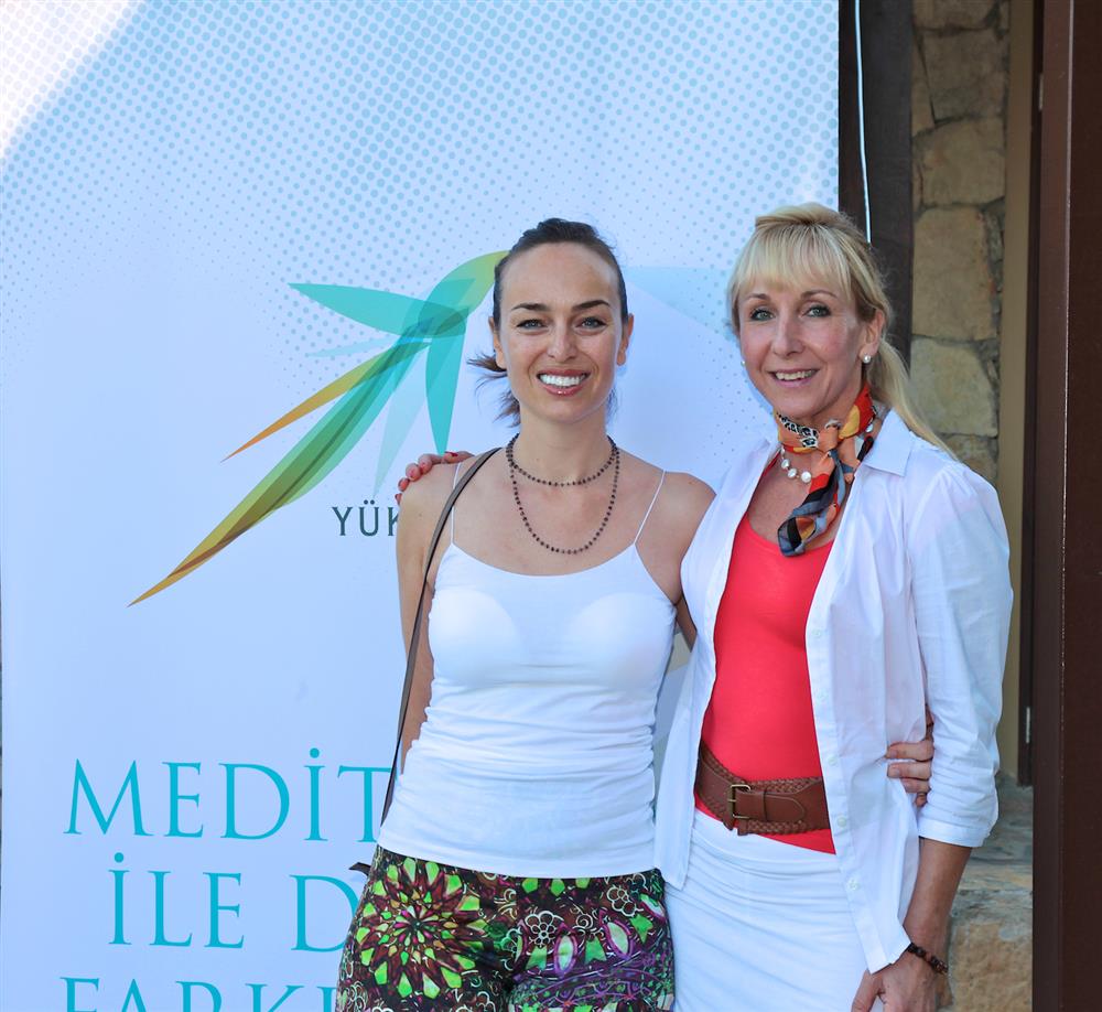 Claire Diab and Ebru Şinik